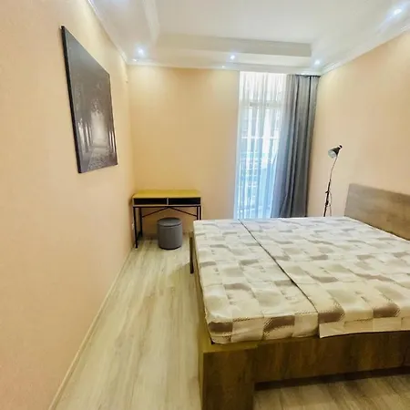 Lina'S Seaside Apartments Batumi Exterior photo