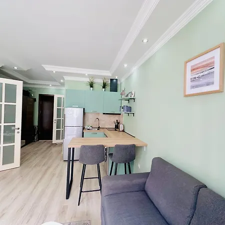 Lina'S Seaside Apartments Batumi Exterior photo